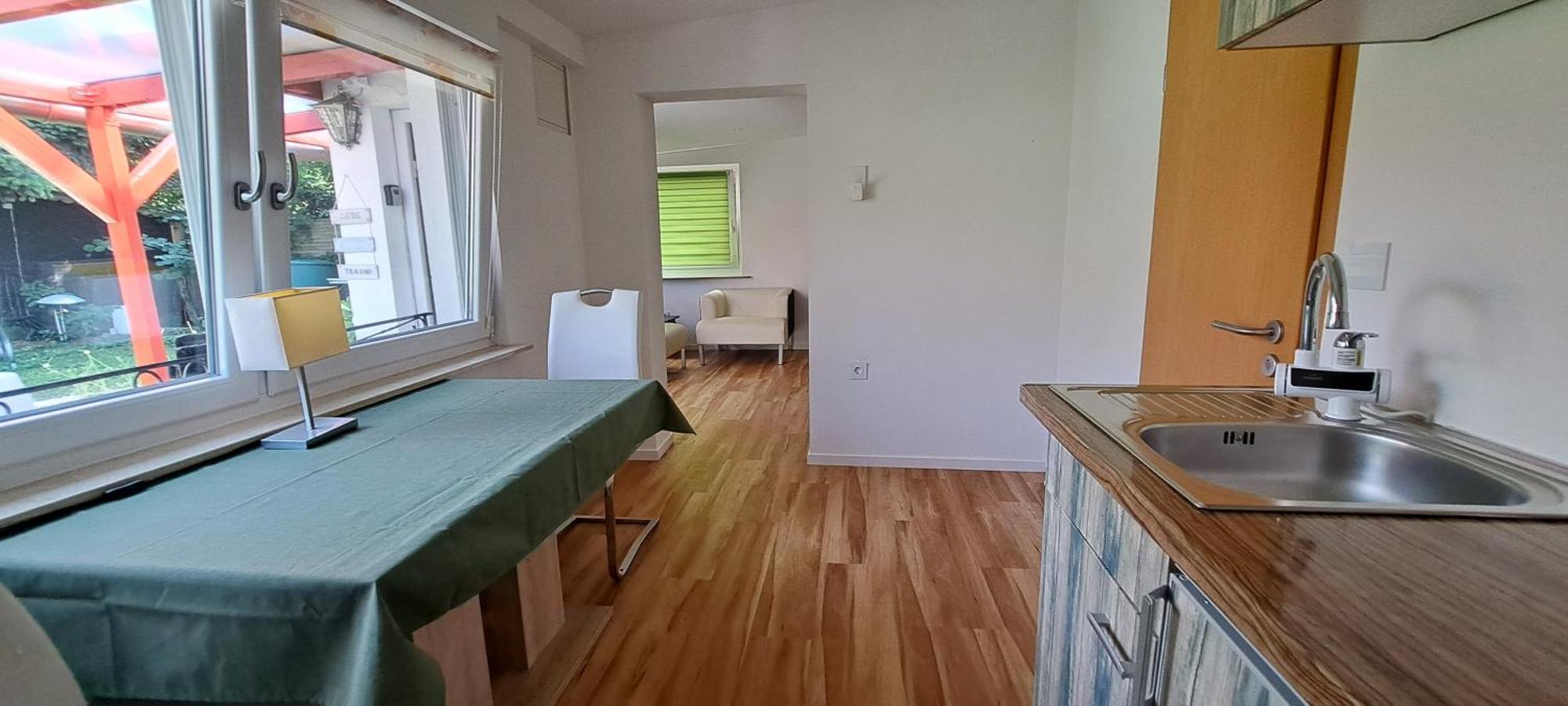 Apartment An Der Tanne Mit überdachter Terrasse Düsseldorf